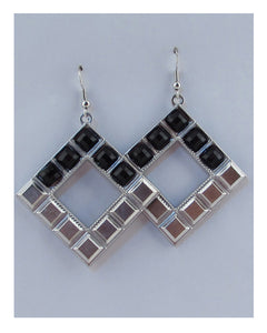 Drop rhombus earring