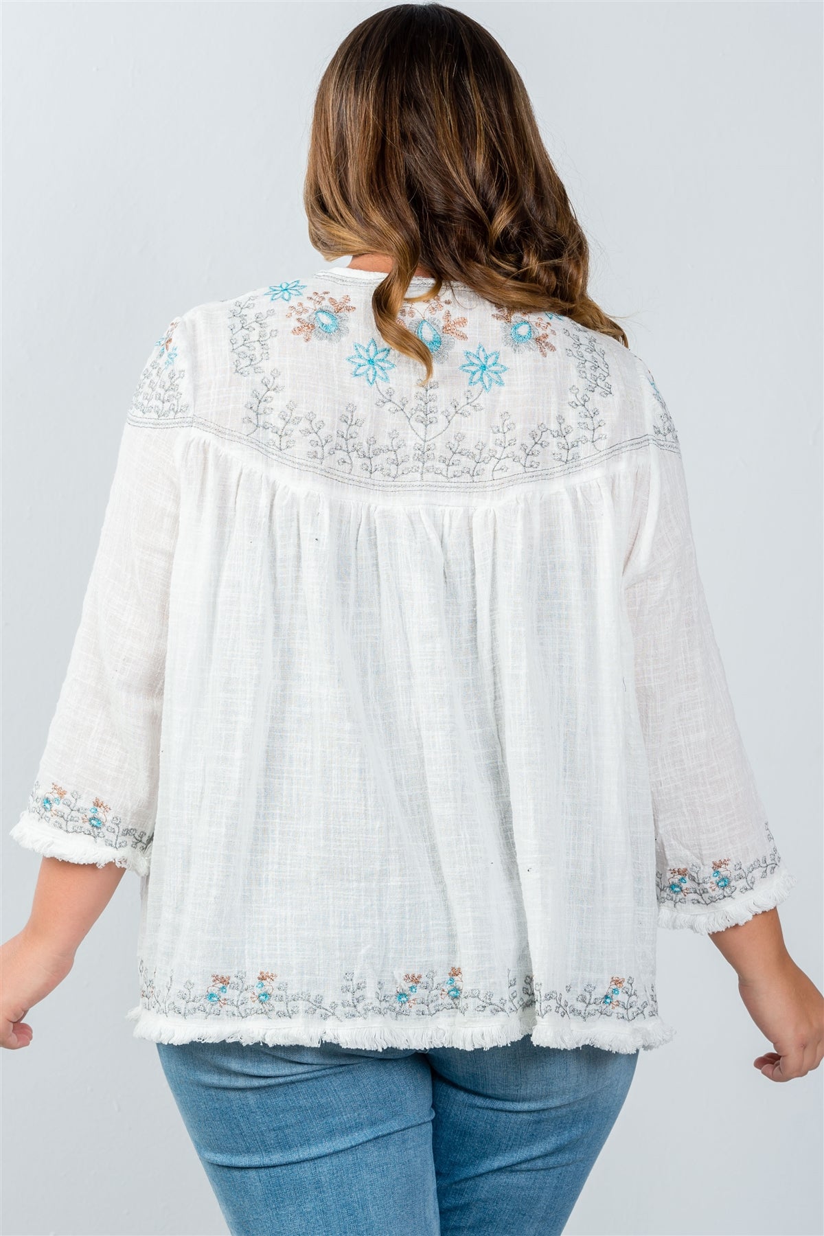 Ladies fashion plus size embroidery flower tassel cardigan