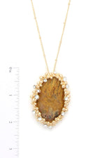 Load image into Gallery viewer, Beaded Oval Shape Pendant Necklace
