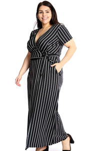 Elegant Plunging Neckline Maxi Dress