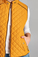 Load image into Gallery viewer, Quilted Padding Vest With Suede Piping Details
