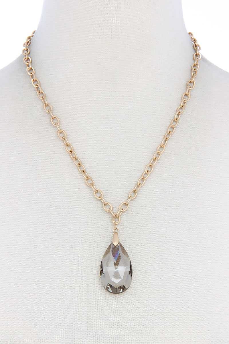 Teardrop Pendant Necklace