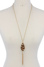 Load image into Gallery viewer, Acetate Moroccan Shape Chain Tassel Pendant Necklace
