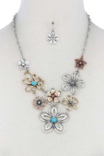 Load image into Gallery viewer, Metal Flower Necklace
