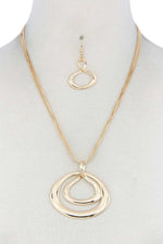 Load image into Gallery viewer, Double Oval Shape Pendant Necklace
