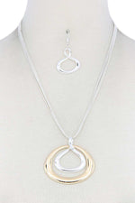 Load image into Gallery viewer, Double Oval Shape Pendant Necklace
