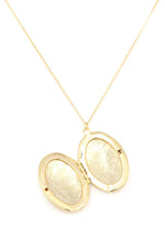 Load image into Gallery viewer, Oval Shape Locket Metal Necklace
