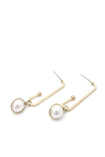 Load image into Gallery viewer, Wire Wrapped Pearl Drop Earring
