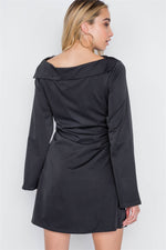 Load image into Gallery viewer, Straight Neck Solid Front-tie Dress
