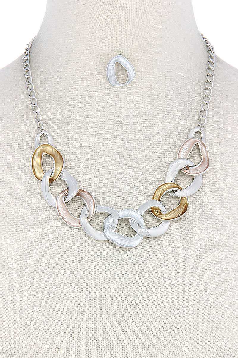 Circle Link Necklace