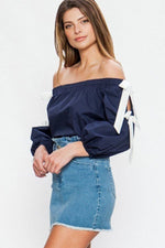 Load image into Gallery viewer, Off-the-shoulder Top
