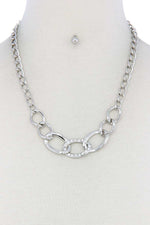 Load image into Gallery viewer, Rhinestone Oval Shape Linked Necklace
