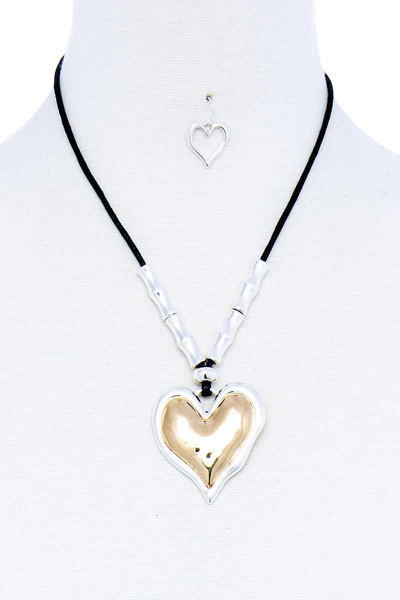 Stylish Heart Pendant Necklace & Earring Set