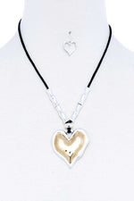 Load image into Gallery viewer, Stylish Heart Pendant Necklace &amp; Earring Set
