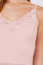 Load image into Gallery viewer, Seamless V-neck Cami
