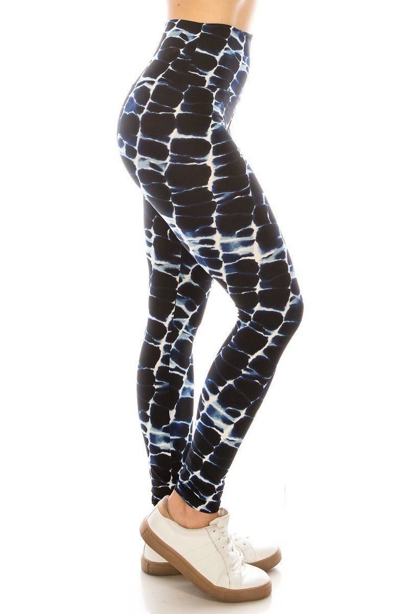 Yoga Style Banded Lined Abstract Print Knit Legging