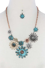 Load image into Gallery viewer, Multi Color Flower Necklace
