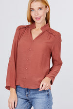 Load image into Gallery viewer, V-neck Button Down Woven Top
