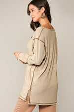 Load image into Gallery viewer, Two-tone Rib Tunic Top With Side Slits
