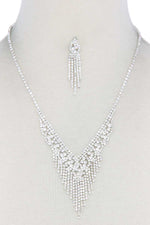 Load image into Gallery viewer, V Shape Dangle Rhinestone Necklace
