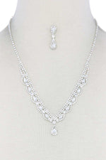 Load image into Gallery viewer, Teardrop Shape Rhinestone Necklace
