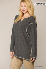 Load image into Gallery viewer, Two-tone Ribbed Tunic Top with Side Slits
