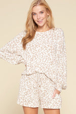 Load image into Gallery viewer, Leopard Printed Knit Loungewear Set
