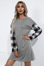 Load image into Gallery viewer, Plaid Sleeve Contrast T-Shirt Dress
